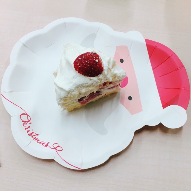 ケーキとサンタ皿