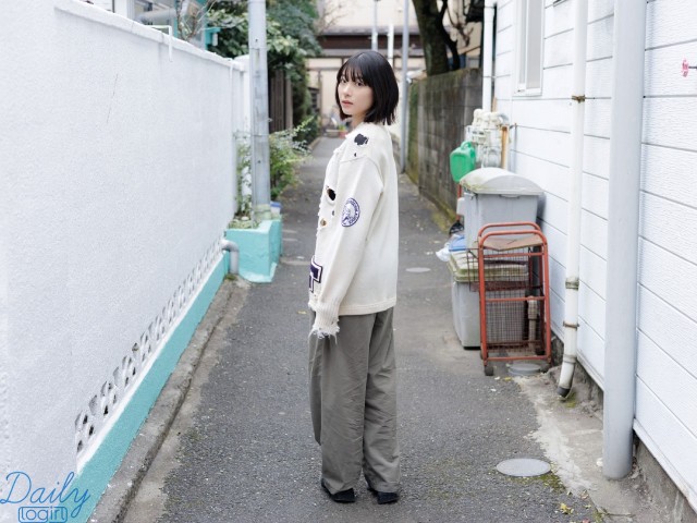 岩波詩織_02_Dailylogirl_242