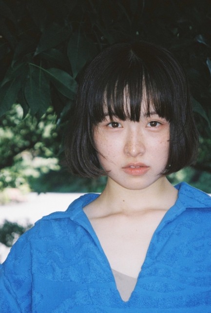 瀬戸璃子宣材写真