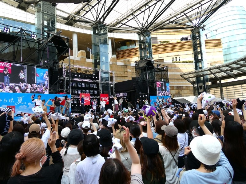 『コカ・コーラ SUMMER FES 音楽LIVE』「BMSG TRAINEE」YUTA・KEI・RAIKI・TAICHI・KANTA・KAIRI・KEITO・COTA・RYOMA・AOI・HAL・KEISHIN・RYOTO・ISANA